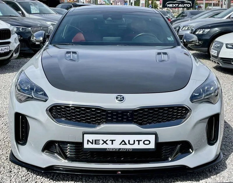 Kia Stinger GT-2 3.3L Twin Turbo V6 AWD Image 2