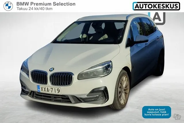 BMW 225 225 F45 Active Tourer 225xe A Charged Edition Luxury * HUD / Navi / Sähköinen takaluukku * - BPS vaihtoautotakuu 24 kk Image 1