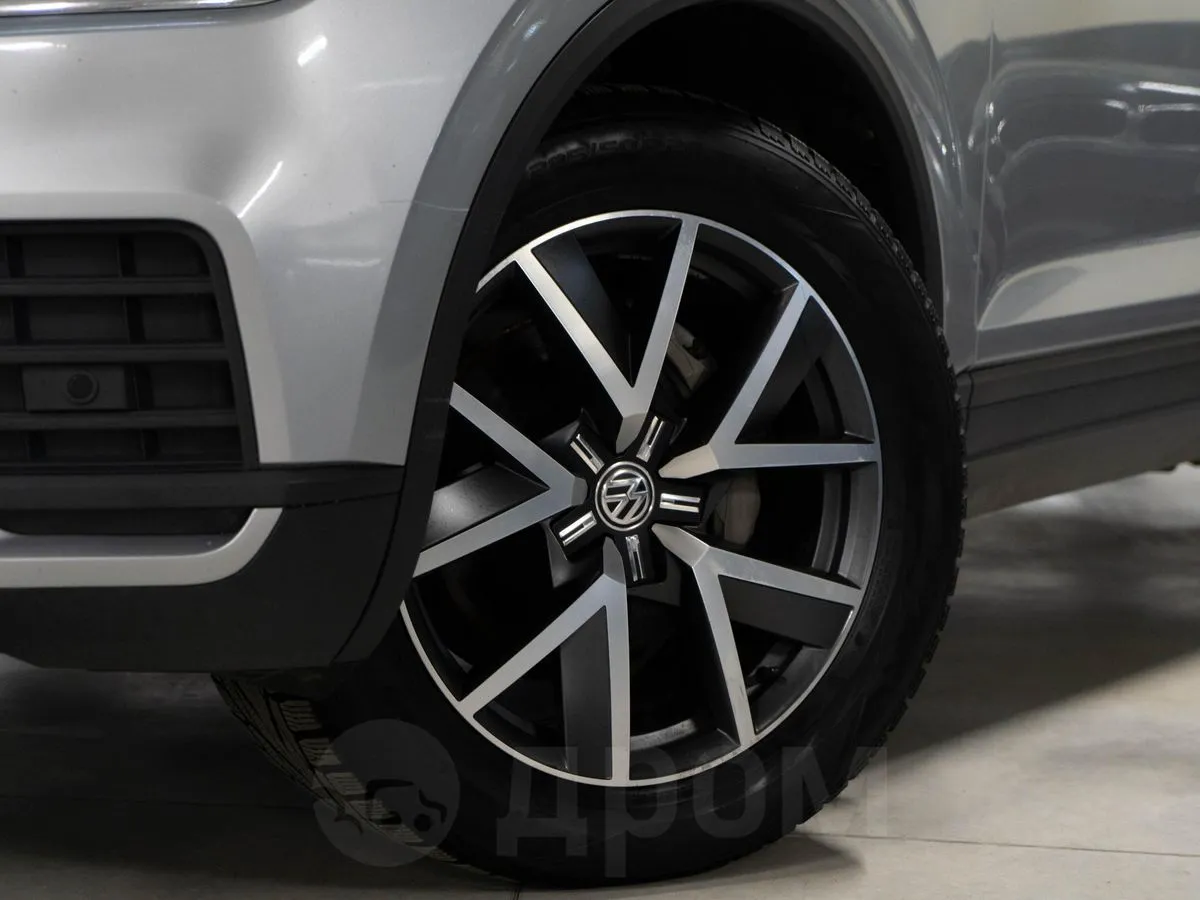 Volkswagen Touareg Image 6